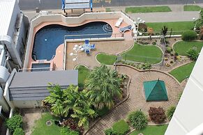 Cairns Ocean View Apartment in Aquarius