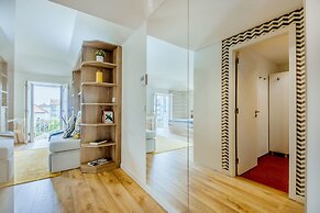 Studio 183