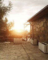 Rocas Roja Beach Hotel