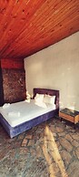 Rocas Roja Beach Hotel