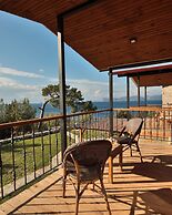 Rocas Roja Beach Hotel