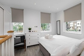 The Lion Gate Apartments