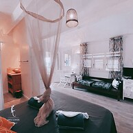Anoli Lodges Village