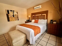Los Vientos Hotel