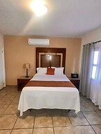Los Vientos Hotel