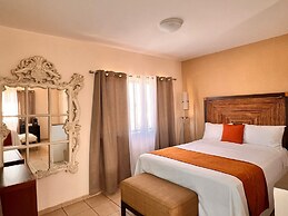 Los Vientos Hotel