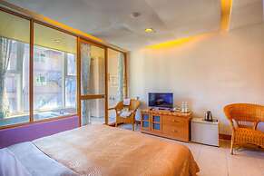 Crystal Hotel