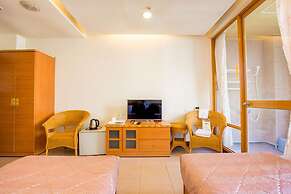 Crystal Hotel
