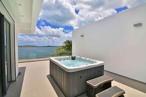 Villa At the Reef