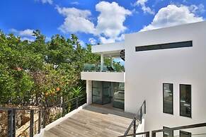 Villa At the Reef