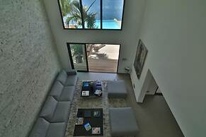Villa At the Reef