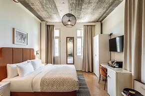 THE GUTMAN TLV - Neve Tzedek