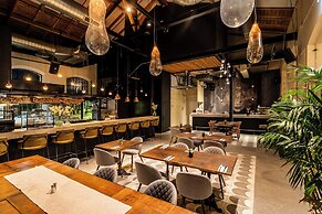 THE GUTMAN TLV - Neve Tzedek