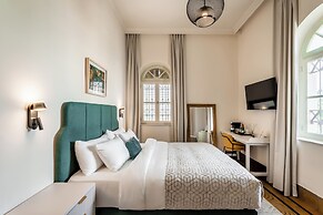 THE GUTMAN TLV - Neve Tzedek