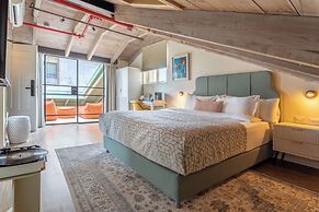 THE GUTMAN TLV - Neve Tzedek