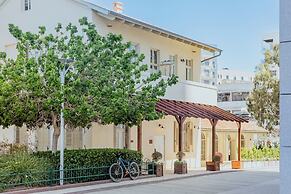 THE GUTMAN TLV - Neve Tzedek