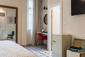 THE GUTMAN TLV - Neve Tzedek