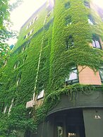 No.5 Chinese Vintage House