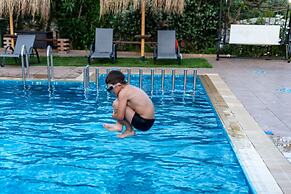 Relax Hotel