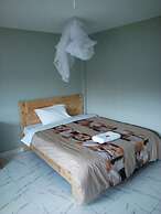 Sweet Hut Hotel