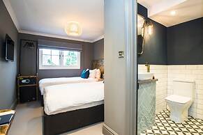 The Lodge Duxford