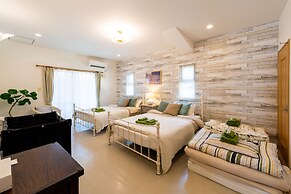 Anelani House