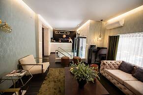 Duplo Charme Boutique Hotel