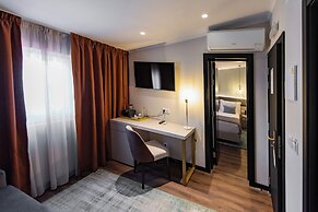 Duplo Charme Boutique Hotel