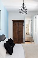 A World Aparts - Torre Argentina Apartments
