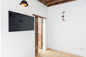 A World Aparts - Torre Argentina Apartments