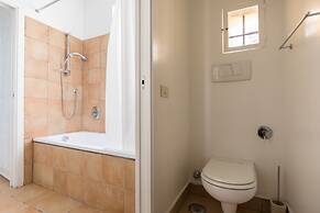 A World Aparts - Torre Argentina Apartments