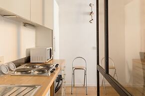 A World Aparts - Torre Argentina Apartments