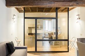 A World Aparts - Torre Argentina Apartments