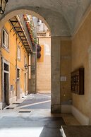 A World Aparts - Torre Argentina Apartments