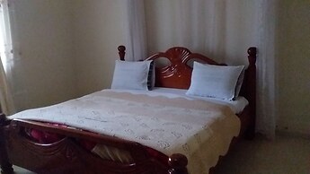 Trust White Hotel