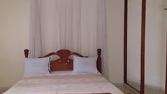 Trust White Hotel