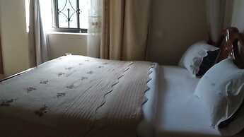Trust White Hotel
