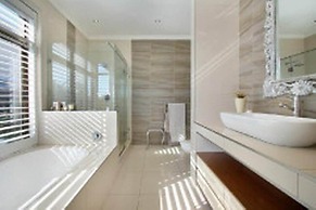 Luxury Vacation Villa