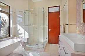Luxury Vacation Villa
