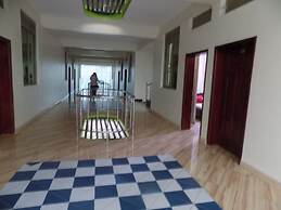City Entry Hotel