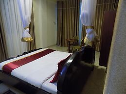 City Entry Hotel