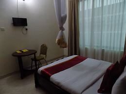 City Entry Hotel