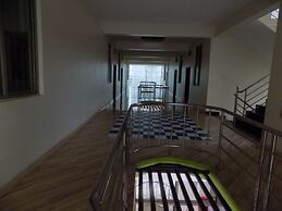 City Entry Hotel