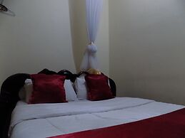 City Entry Hotel