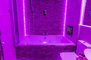 Aphrodite Suites