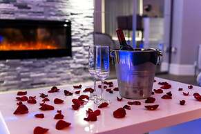 Aphrodite Suites