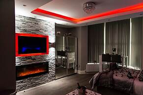 Aphrodite Suites