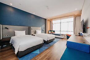 Holiday Inn Express Taizhou CMC by IHG