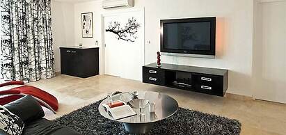 Villa Sandyline