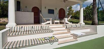 Villa Sandyline